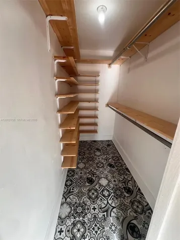 2272 SW 11th Terrace Miami FL 33135