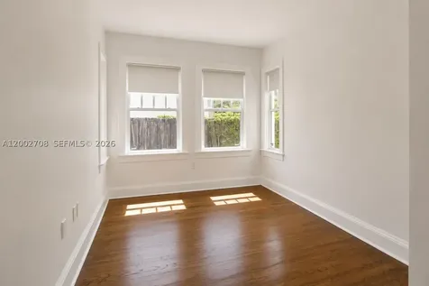 2272 SW 11th Terrace Miami FL 33135