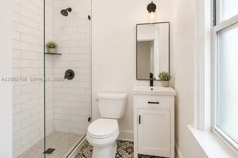 2272 SW 11th Terrace Miami FL 33135