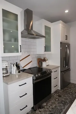 2272 SW 11th Terrace Miami FL 33135