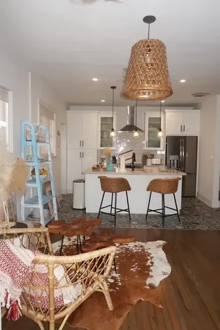 2272 SW 11th Terrace Miami FL 33135