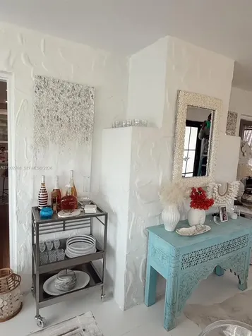 2272 SW 11th Terrace Miami FL 33135