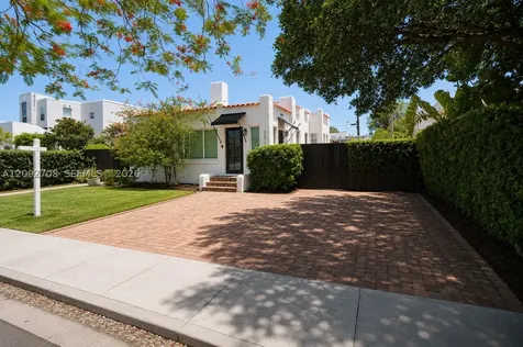 2272 SW 11th Terrace Miami FL 33135