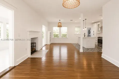 2272 SW 11th Terrace Miami FL 33135