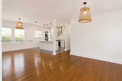 2272 SW 11th Terrace Miami FL 33135