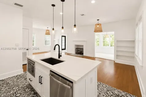 2272 SW 11th Terrace Miami FL 33135