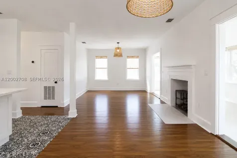 2272 SW 11th Terrace Miami FL 33135