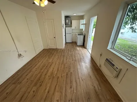 480 SW 10th Street Miami FL 33130