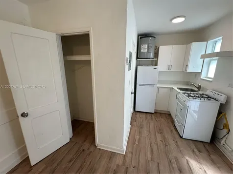 480 SW 10th Street Miami FL 33130