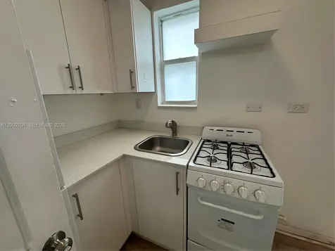 480 SW 10th Street Miami FL 33130
