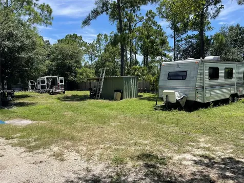551 Avenue Del Sur Clewiston FL 33440