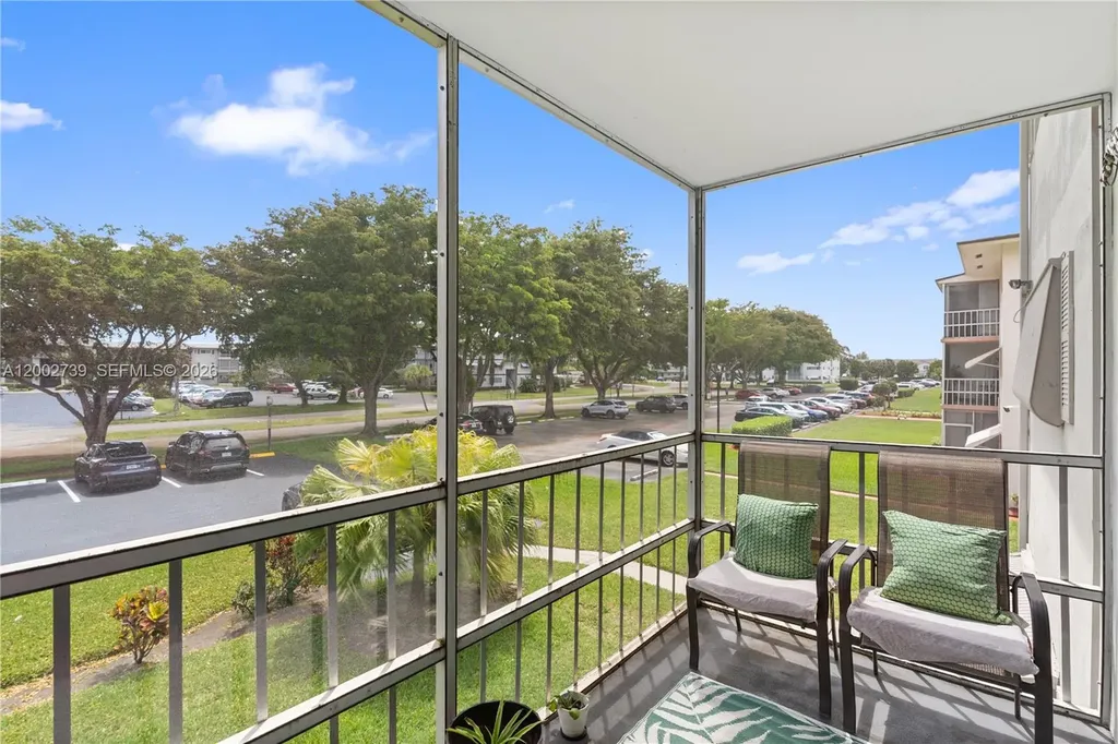 1000 Hillcrest Court Hollywood FL 33021