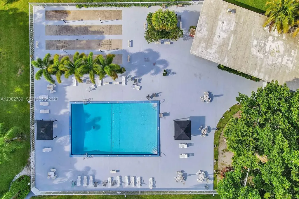 1000 Hillcrest Court Hollywood FL 33021