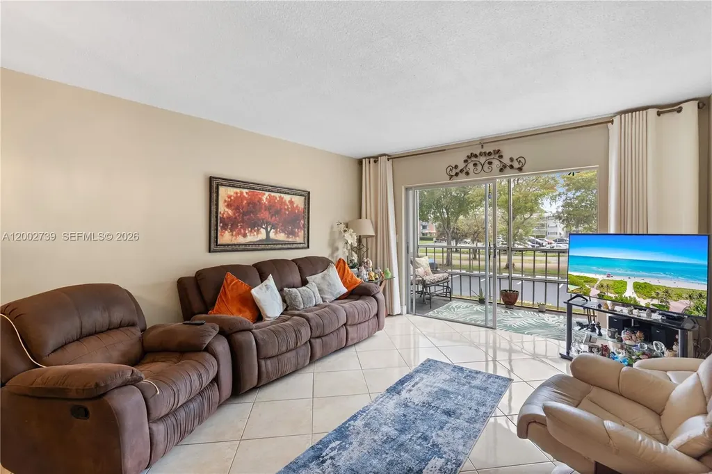 1000 Hillcrest Court Hollywood FL 33021