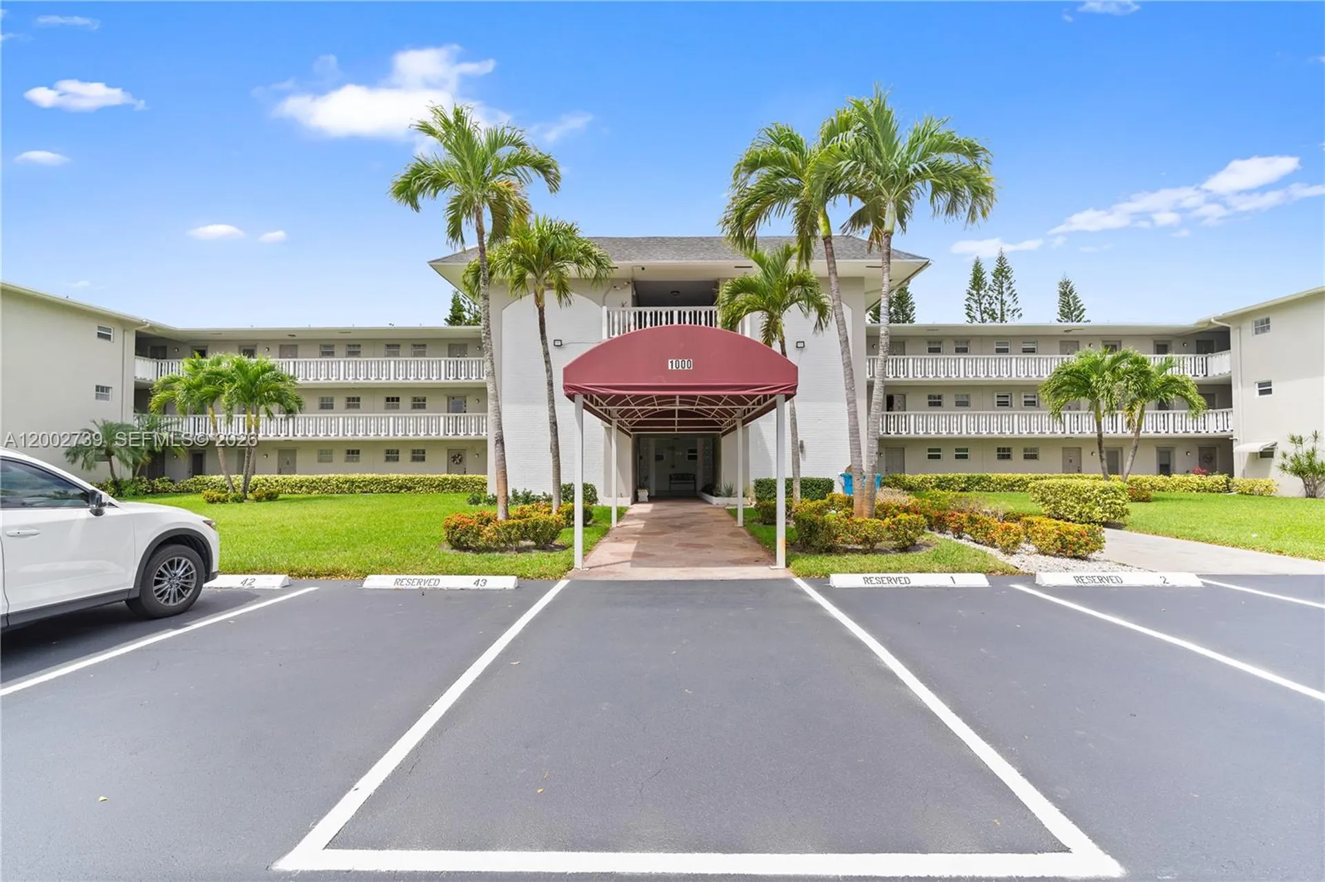 1000 Hillcrest Court Hollywood FL 33021