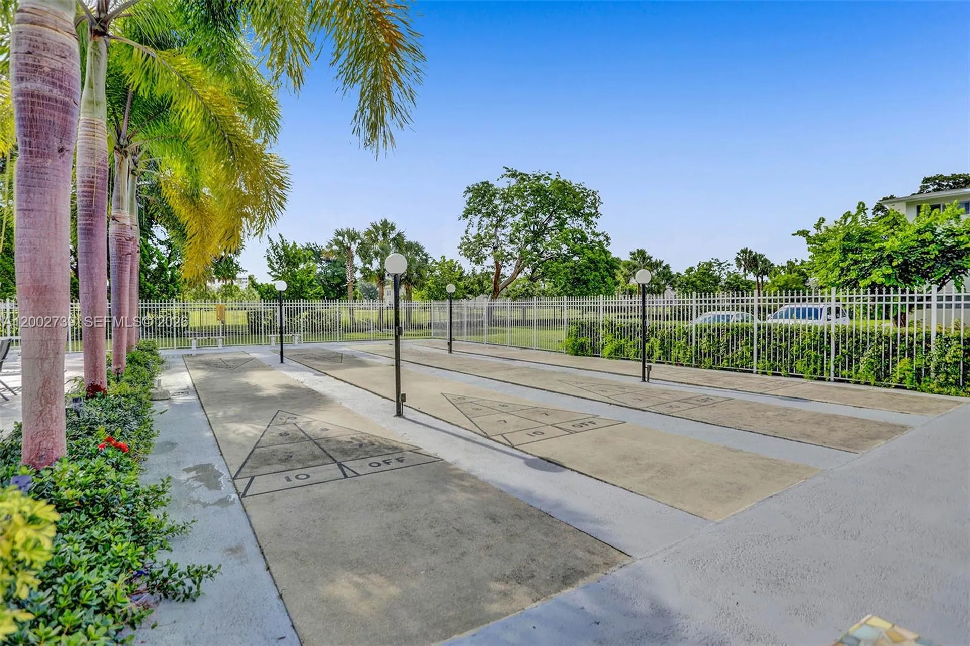 1000 Hillcrest Court Hollywood FL 33021