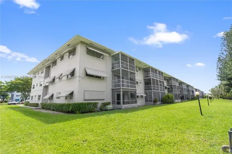 1000 Hillcrest Court Hollywood FL 33021
