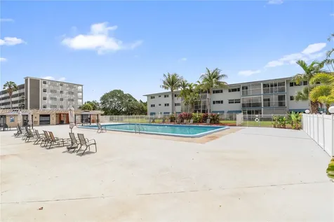 1000 Hillcrest Court Hollywood FL 33021