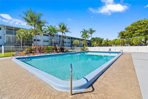 1000 Hillcrest Court Hollywood FL 33021