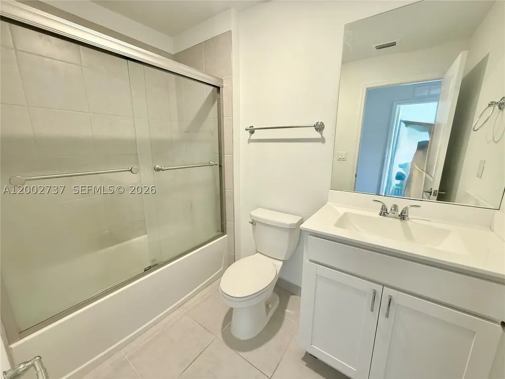 6939 Harbours Edge Avenue Lake Worth FL 33467