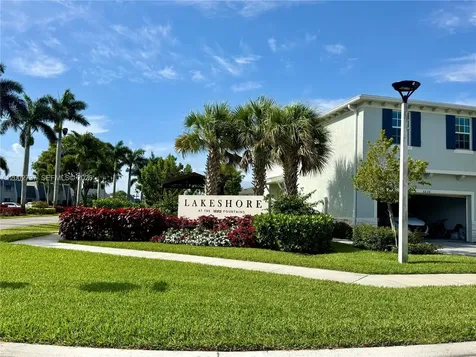 6939 Harbours Edge Avenue Lake Worth FL 33467