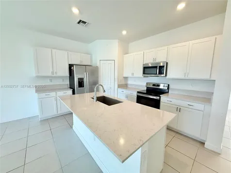 6939 Harbours Edge Avenue Lake Worth FL 33467
