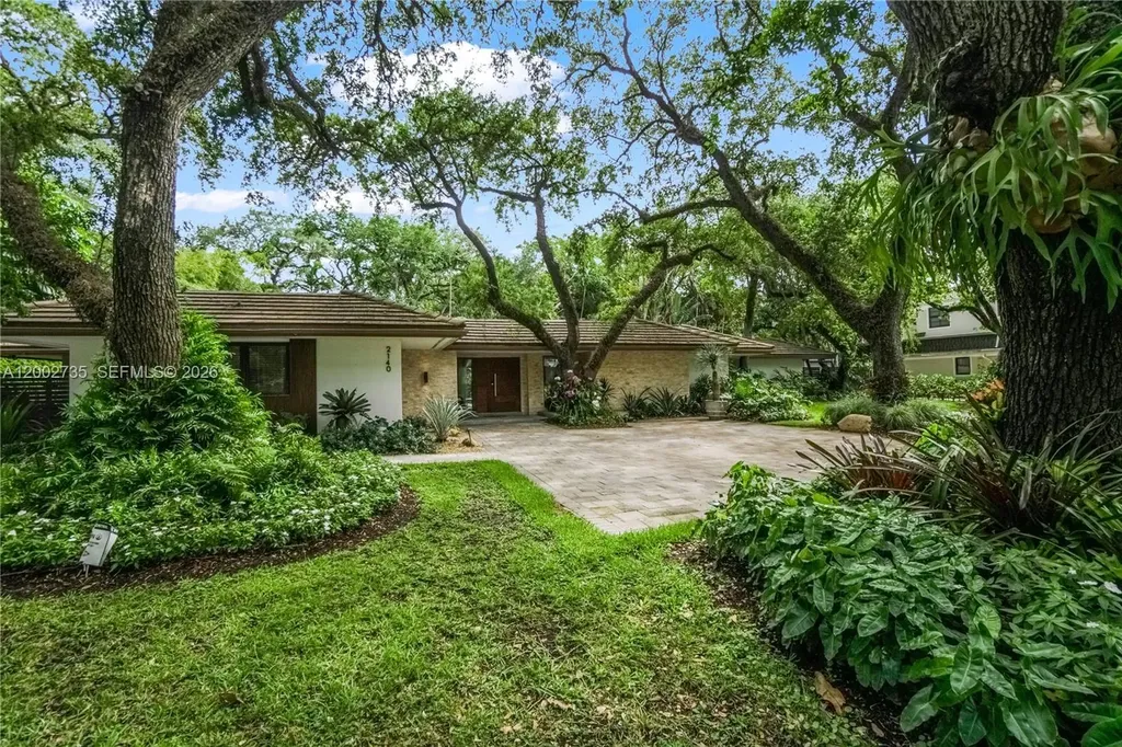 2140 NE 190th Terrace Miami FL 33179