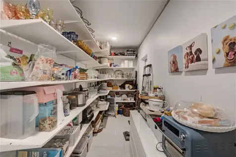 2140 NE 190th Terrace Miami FL 33179