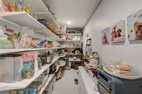 2140 NE 190th Terrace Miami FL 33179