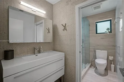2140 NE 190th Terrace Miami FL 33179