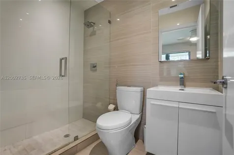 2140 NE 190th Terrace Miami FL 33179