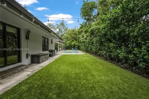 2140 NE 190th Terrace Miami FL 33179