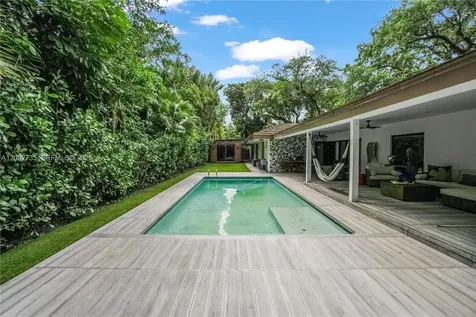 2140 NE 190th Terrace Miami FL 33179