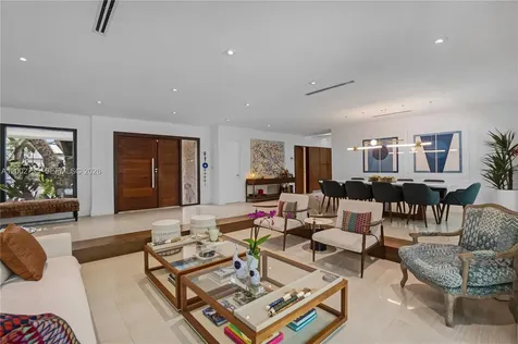 2140 NE 190th Terrace Miami FL 33179
