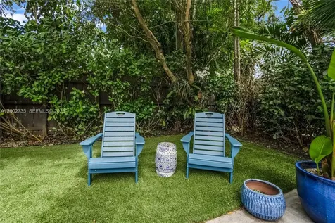 2140 NE 190th Terrace Miami FL 33179