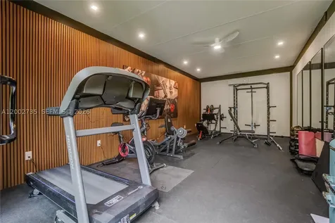 2140 NE 190th Terrace Miami FL 33179