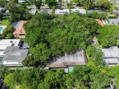 2140 NE 190th Terrace Miami FL 33179