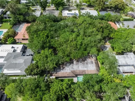 2140 NE 190th Terrace Miami FL 33179