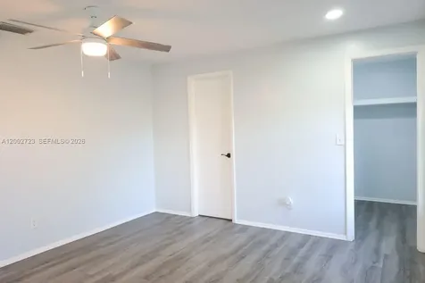 1206 SE 23rd Pl, Cape Coral FL 33990