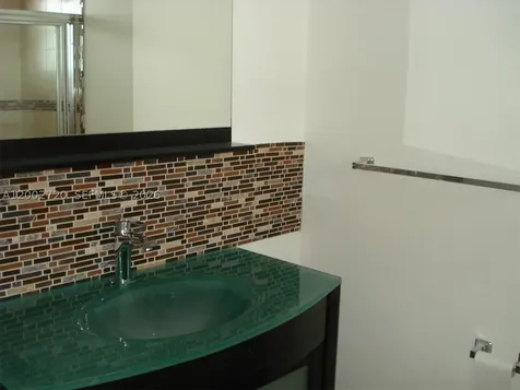7933 West Drive North Bay Village FL 33141