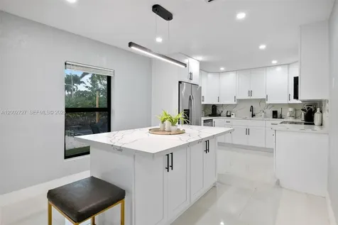14760 S Spur Drive Miami FL 33161