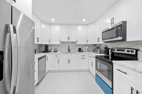 14760 S Spur Drive Miami FL 33161