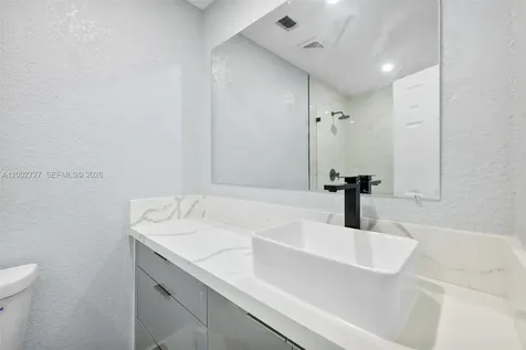 14760 S Spur Drive Miami FL 33161