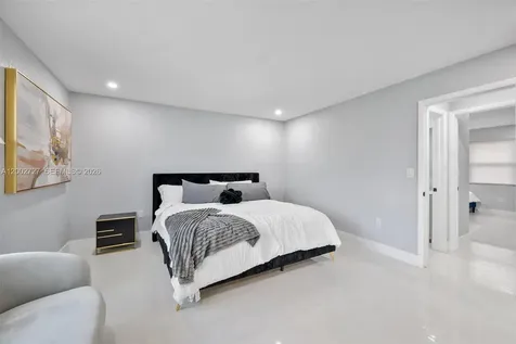 14760 S Spur Drive Miami FL 33161