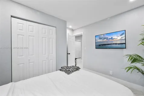 14760 S Spur Drive Miami FL 33161