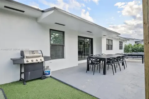 14760 S Spur Drive Miami FL 33161