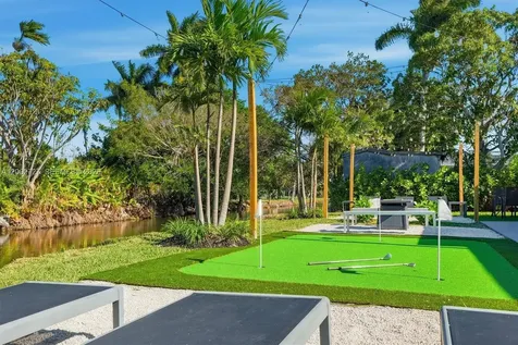 14760 S Spur Drive Miami FL 33161