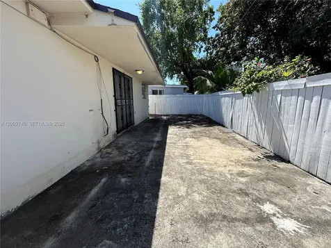 230 NW 51st Avenue Miami FL 33126