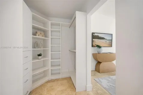 255 Ridgewood Road Key Biscayne FL 33149