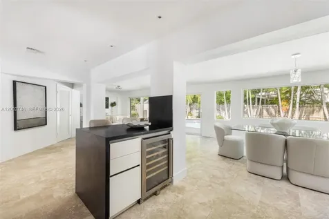 255 Ridgewood Road Key Biscayne FL 33149